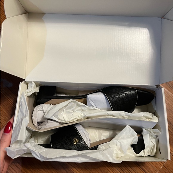 NEW Ralph Lauren Fay Tumbled Leather Sandals - Picture 8 of 11